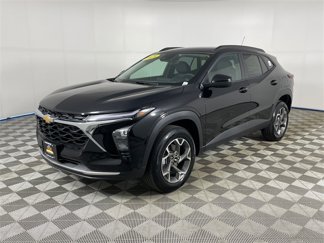 New 2025 Chevrolet Trax LT w/ Driver Confidence Package image 1