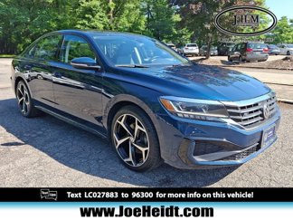 Certified 2020 Volkswagen Passat 2.0T R-Line image 1
