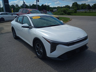 Used 2025 Kia K4 LXS image 1