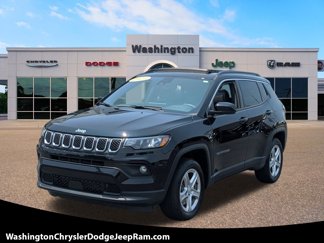 Used 2023 Jeep Compass Latitude w/ Sun and Sound Group image 1