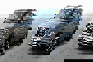 Used 2022 Hyundai Venue SEL image 1