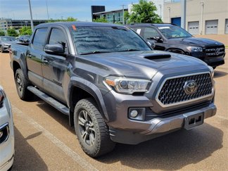 Used 2018 Toyota Tacoma TRD Sport image 1