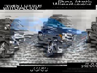 Used 2022 GMC Terrain SLT image 1