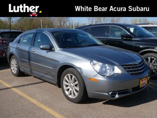 Used 2010 Chrysler Sebring Limited image 1