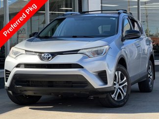 Used 2016 Toyota RAV4 LE image 1