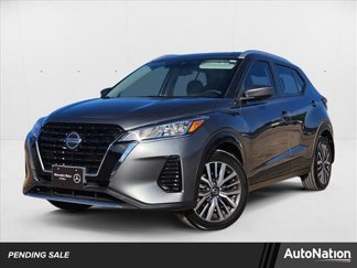 Used 2021 Nissan Kicks SV image 1