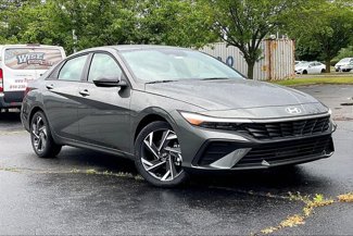 New 2025 Hyundai Elantra Sport image 1