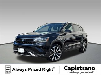 Used 2024 Volkswagen Taos SE image 1