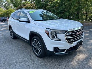 Used 2022 GMC Terrain SLT w/ Infotainment Package II image 1