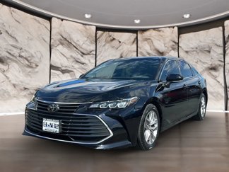 Used 2020 Toyota Avalon XLE image 1