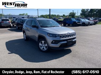 Used 2022 Jeep Compass Latitude w/ Convenience Group image 1