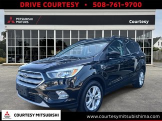 Used 2018 Ford Escape SE w/ SE Sync 3 Package image 1