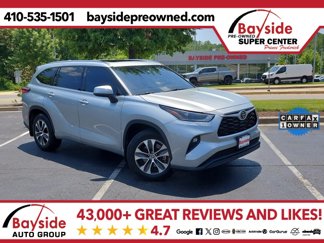 Used 2021 Toyota Highlander XLE image 1