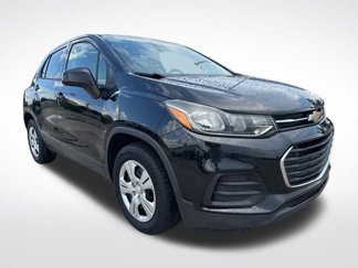 Used 2018 Chevrolet Trax LS image 1