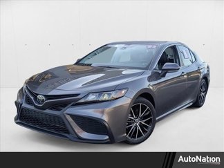 Used 2023 Toyota Camry SE image 1