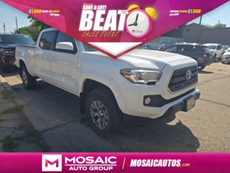Used 2017 Toyota Tacoma SR5 image 1