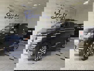 Used 2019 Lincoln Navigator Reserve image 1
