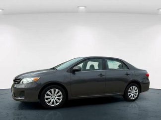 Used 2013 Toyota Corolla LE image 1
