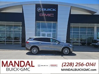 Used 2020 Buick Enclave Essence image 1