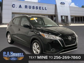 Used 2022 Nissan Kicks S image 1