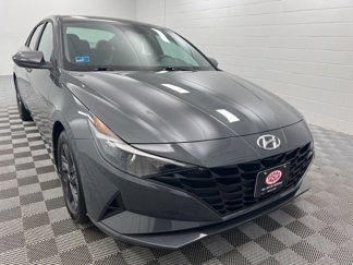 Used 2023 Hyundai Elantra SEL image 1