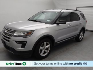 Used 2018 Ford Explorer XLT image 1