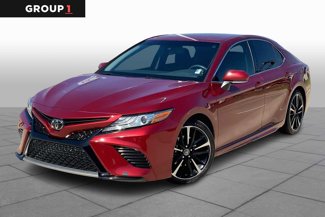 Used 2018 Toyota Camry XSE image 1