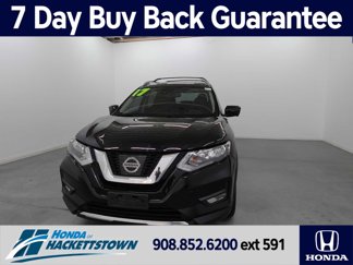 Used 2017 Nissan Rogue SL image 1