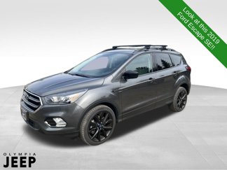Used 2019 Ford Escape SE image 1