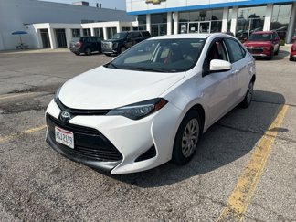 Used 2018 Toyota Corolla LE image 1