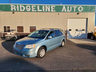Used 2010 Chrysler Town & Country Touring image 1