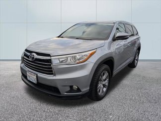 Used 2015 Toyota Highlander XLE image 1