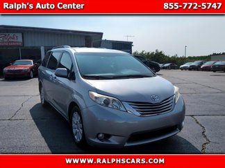 Used 2015 Toyota Sienna LE image 1