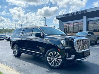 Used 2021 GMC Yukon XL Denali w/ Denali Premium Package image 1