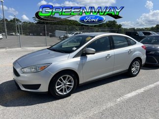 Used 2018 Ford Focus SE image 1