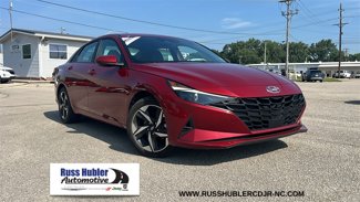 Used 2023 Hyundai Elantra SEL w/ Convenience Package image 1