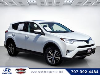 Used 2018 Toyota RAV4 XLE image 1