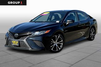 Used 2019 Toyota Camry SE image 1