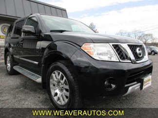 Used 2010 Nissan Pathfinder LE w/ Navigation Pkg image 1