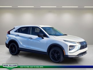 Used 2022 Mitsubishi Eclipse Cross LE image 1
