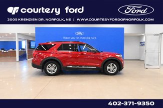 Certified 2021 Ford Explorer XLT w/ Equipment Group 202A image 1