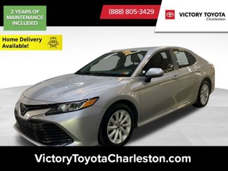 Used 2020 Toyota Camry LE image 1