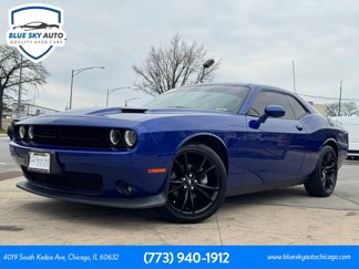 Used 2018 Dodge Challenger SXT w/ Blacktop Package image 1