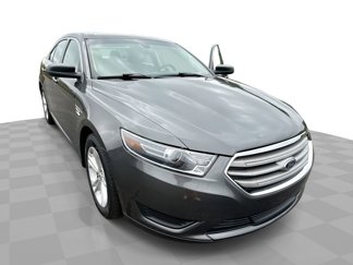 Used 2018 Ford Taurus SE image 1