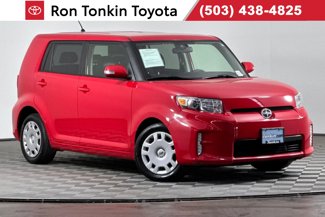 Used 2015 Scion xB image 1