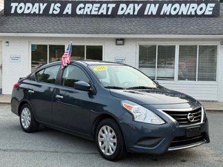 Used 2016 Nissan Versa SV image 1