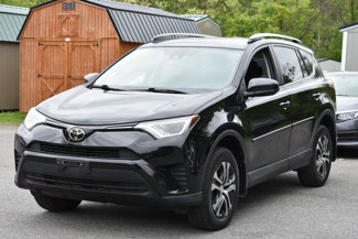 Used 2018 Toyota RAV4 LE image 1