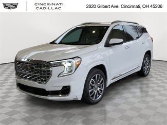 Used 2022 GMC Terrain Denali image 1