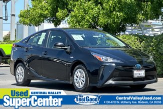 Used 2022 Toyota Prius L Eco image 1