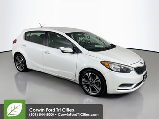 Used 2016 Kia Forte EX image 1
